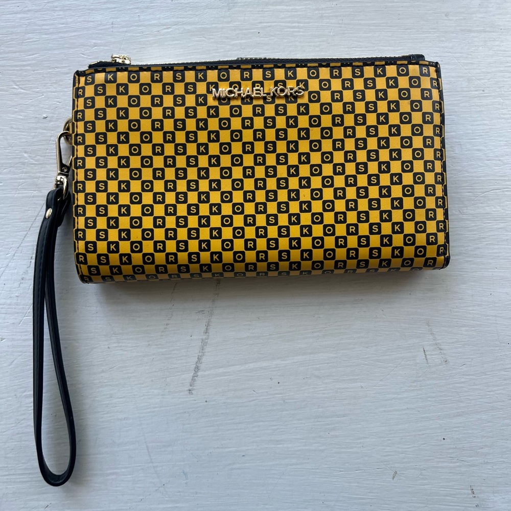MICHAEL KORS Yellow and Black Logo Wristlet